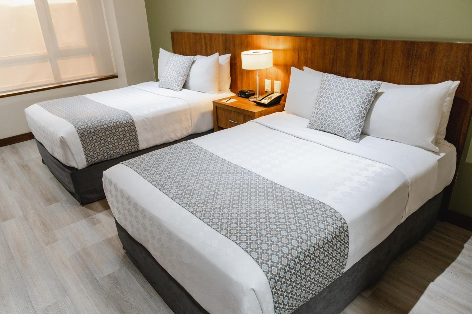 Wyndham Garden Guayaquil Hotel Екстериор снимка