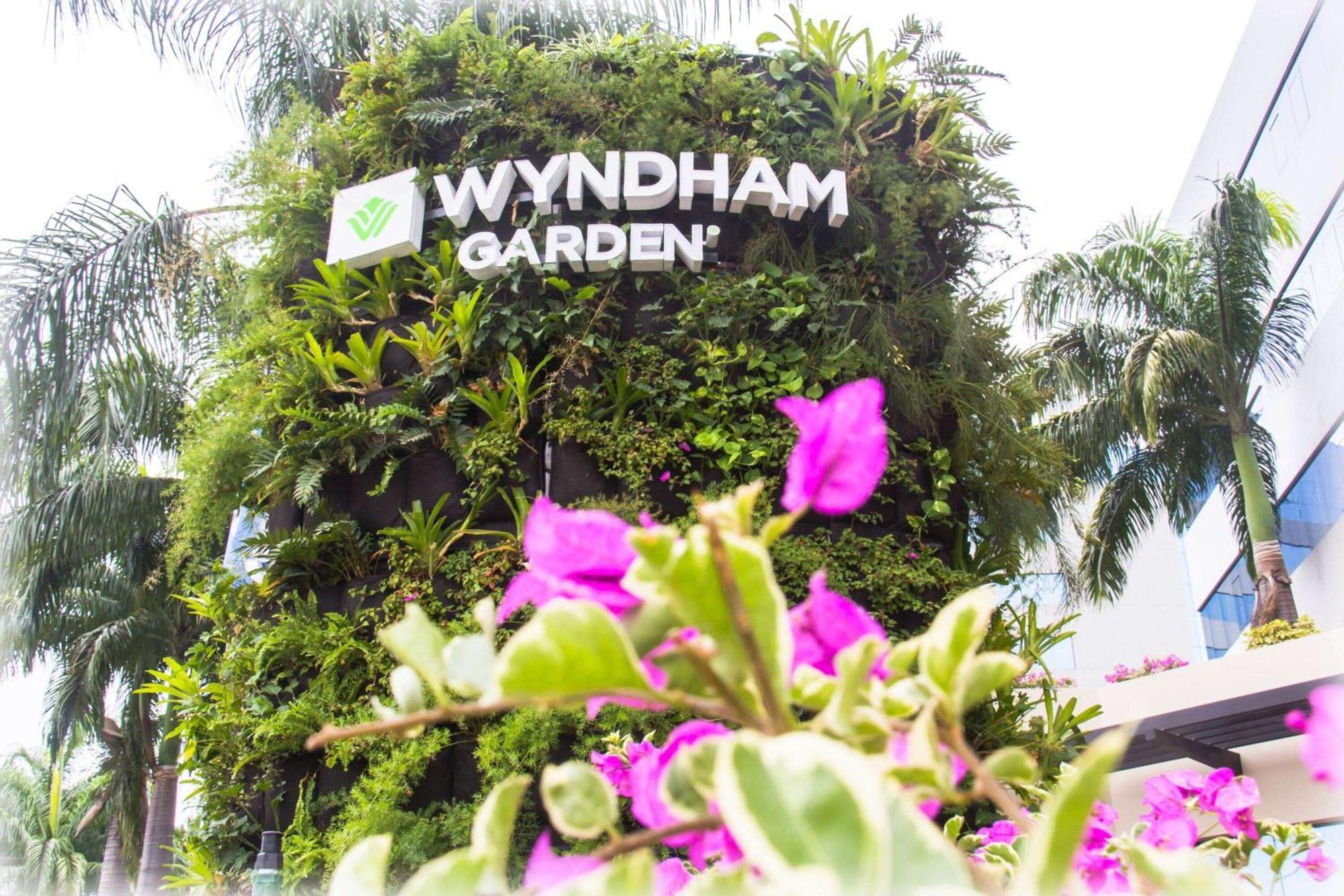 Wyndham Garden Guayaquil Hotel Екстериор снимка