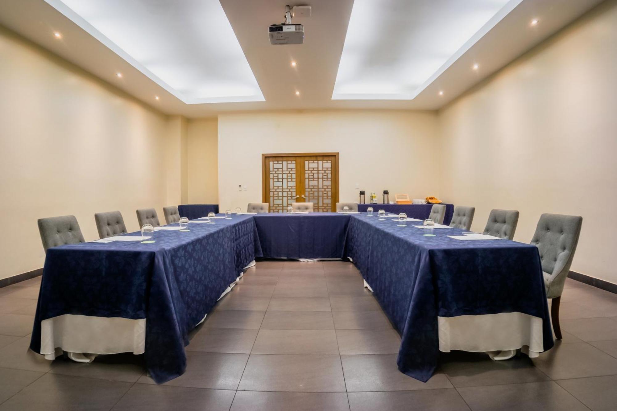 Wyndham Garden Guayaquil Hotel Екстериор снимка