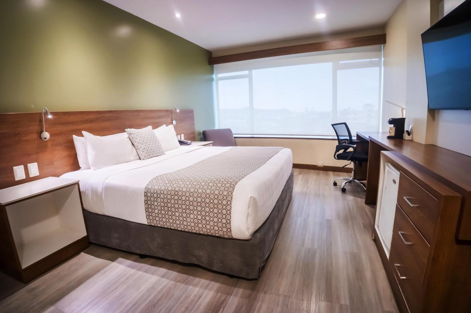 Wyndham Garden Guayaquil Hotel Екстериор снимка