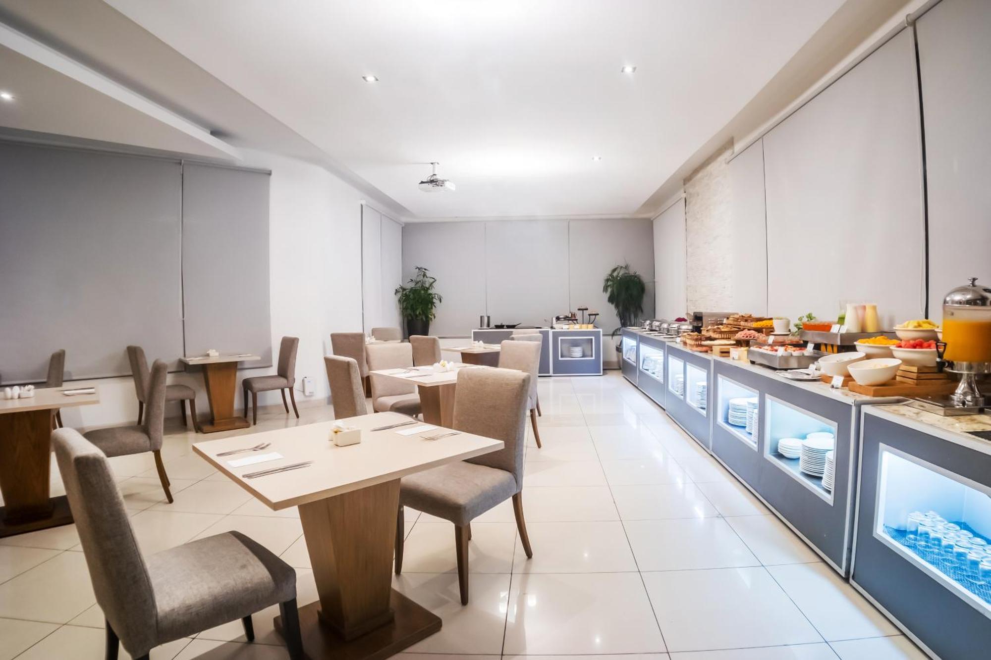 Wyndham Garden Guayaquil Hotel Екстериор снимка