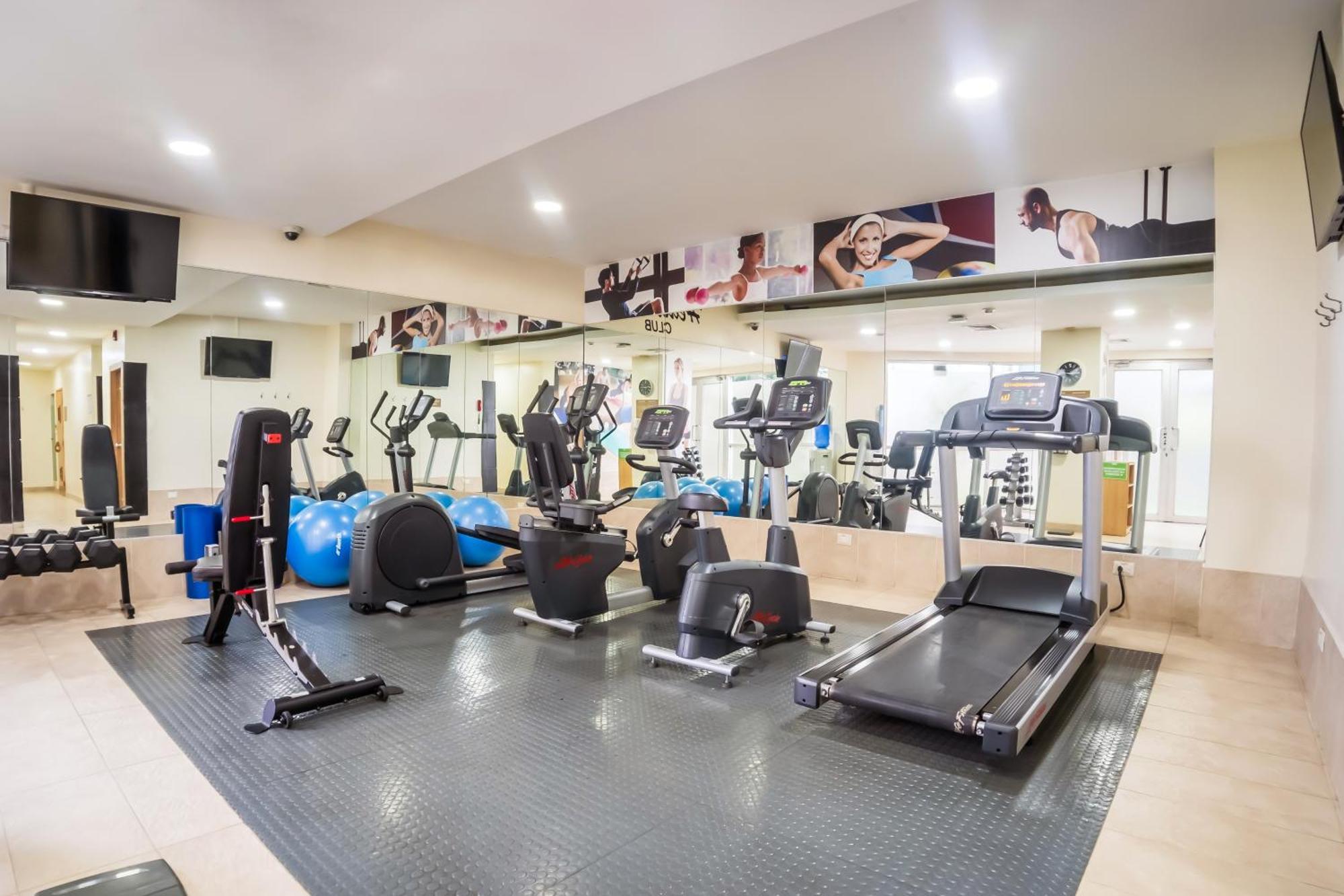 Wyndham Garden Guayaquil Hotel Екстериор снимка